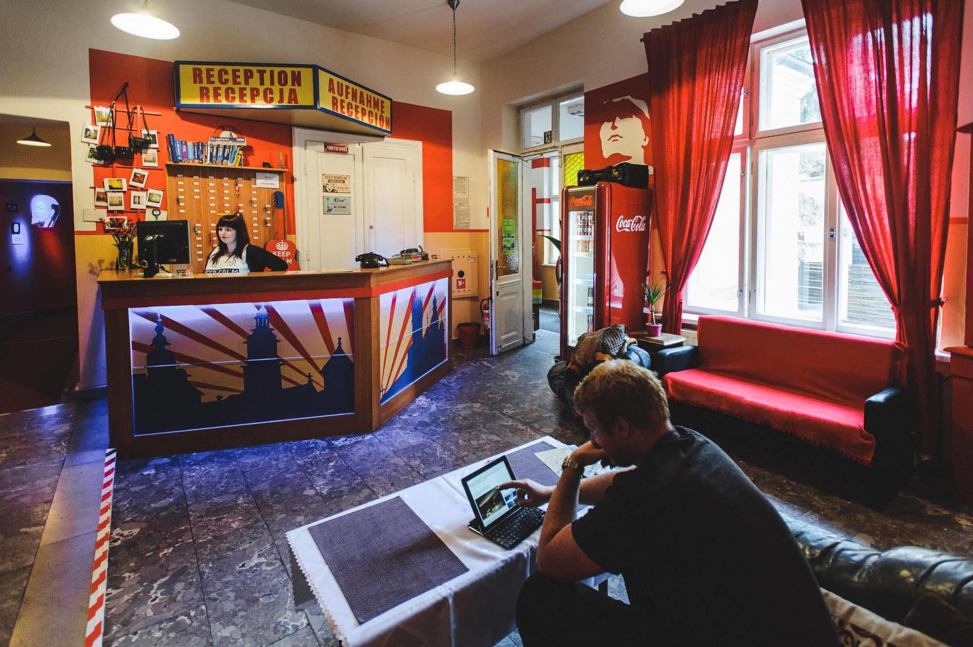 Good Bye Lenin Pub & Garden Hostel Krasków Dış mekan fotoğraf