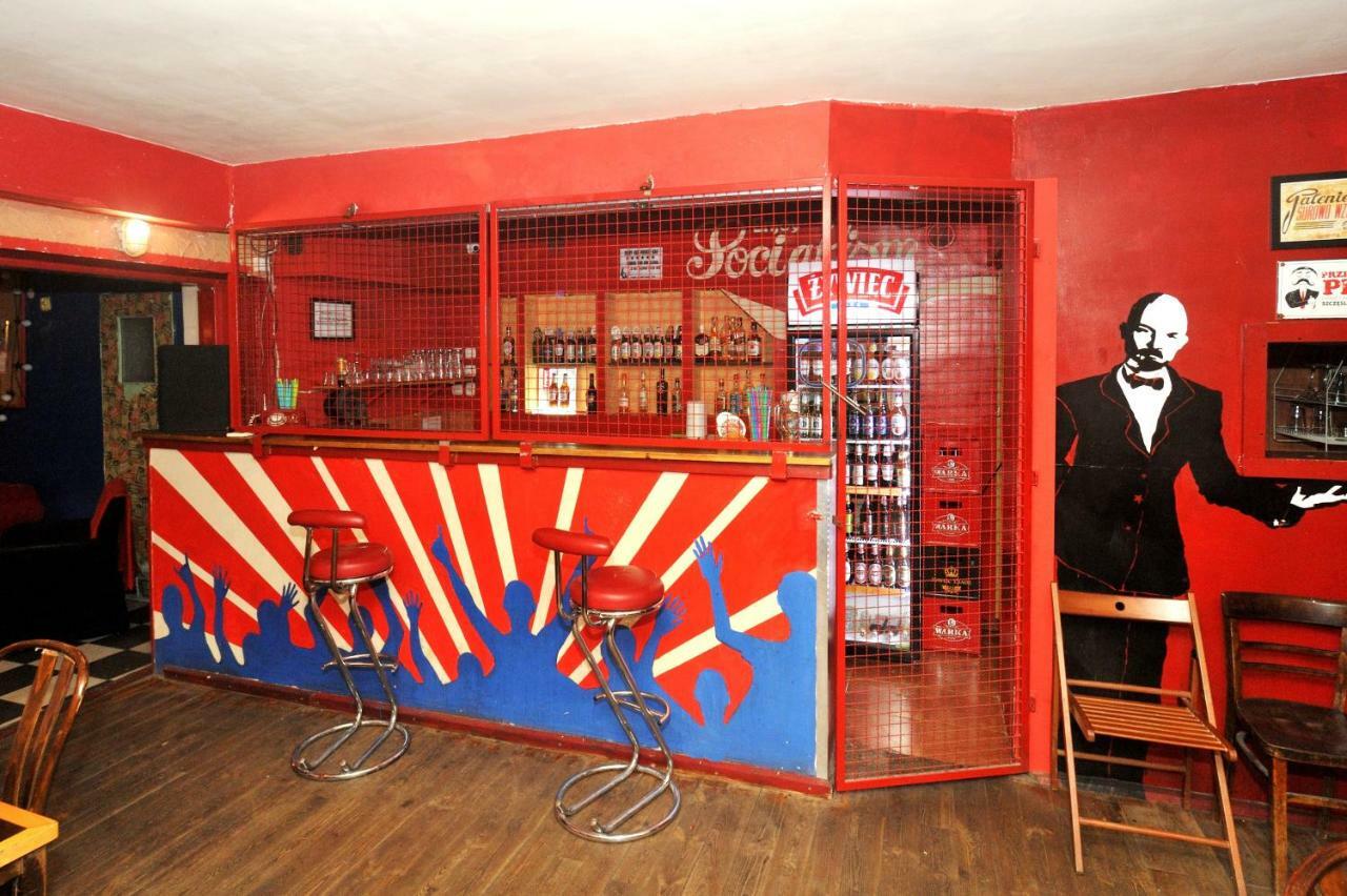 Good Bye Lenin Pub & Garden Hostel Krasków Dış mekan fotoğraf