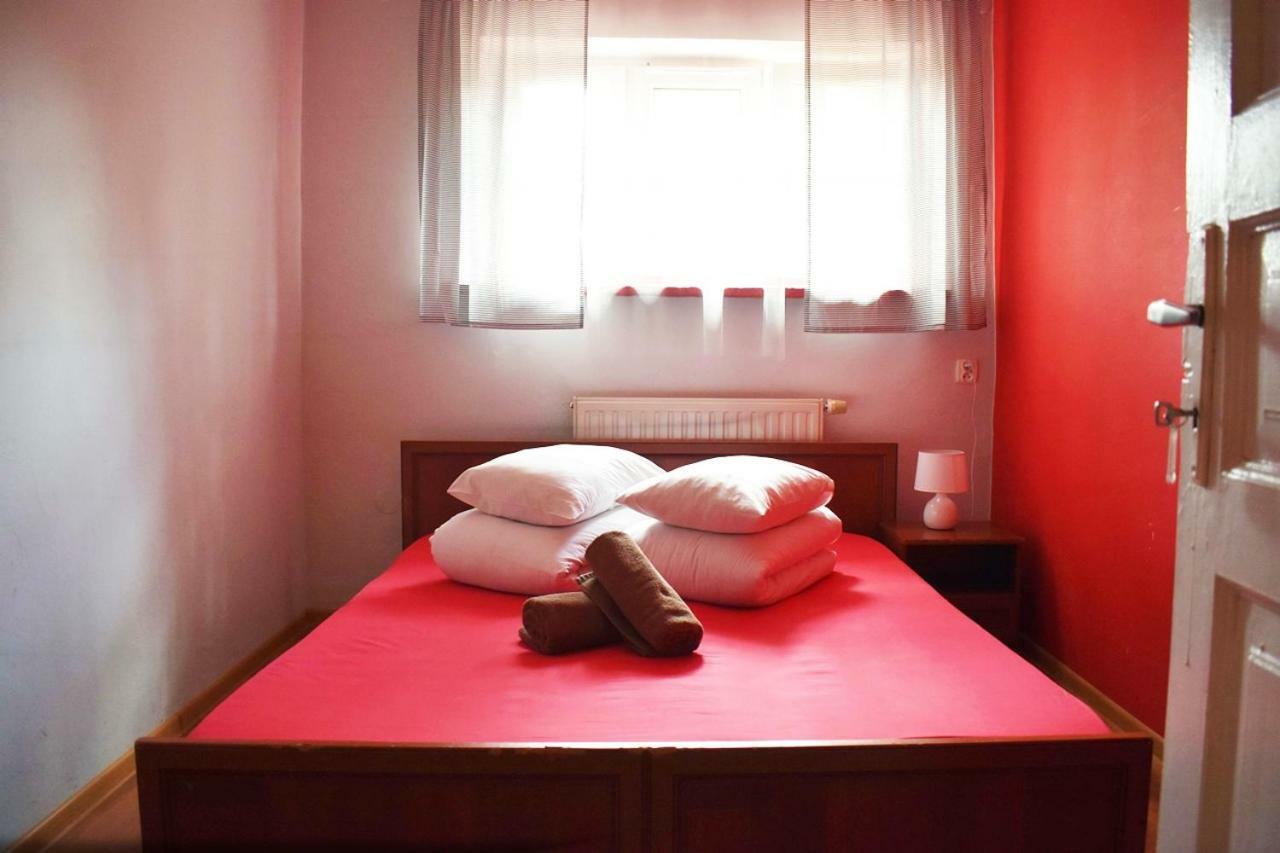 Good Bye Lenin Pub & Garden Hostel Krasków Dış mekan fotoğraf