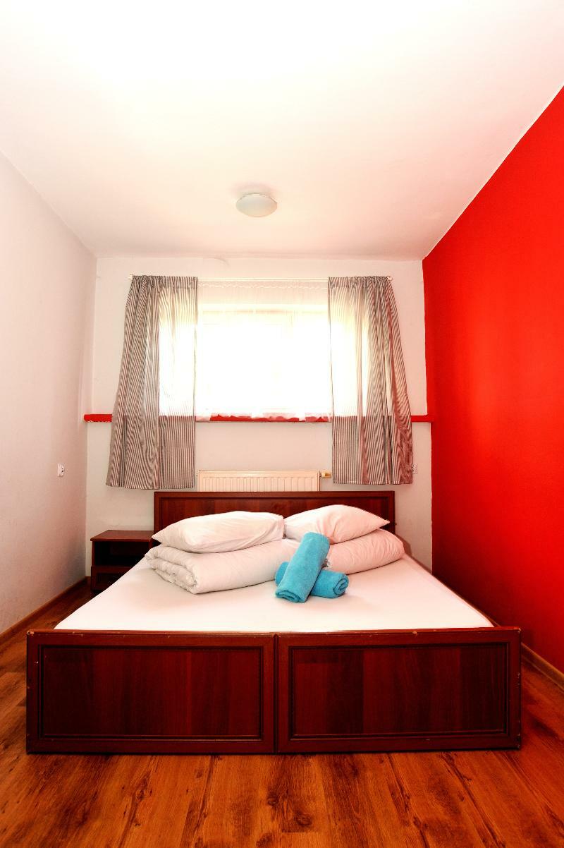 Good Bye Lenin Pub & Garden Hostel Krasków Dış mekan fotoğraf
